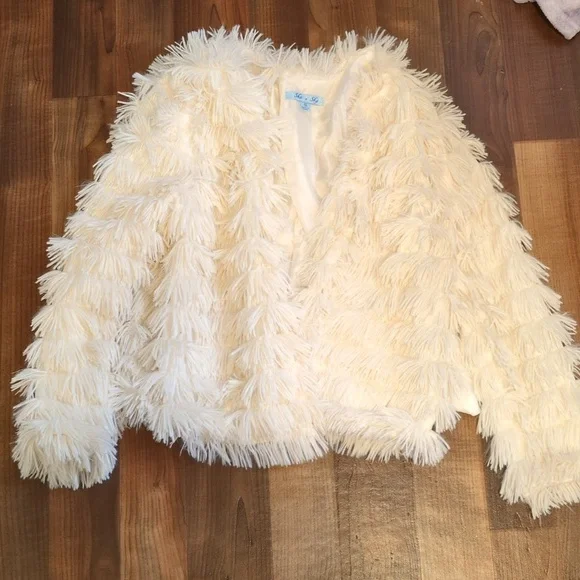 She + Sky Faux Furry Jacket Cream - Picture 1 of 4